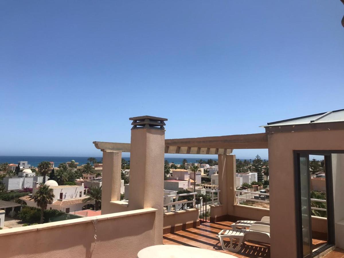 Los Pinos Del Mar - Atico Con Vistas Al Mar L'Île-Rousse Dış mekan fotoğraf